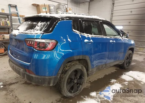 2019 Jeep Compass Altitude 4X4 из США, поврежденный, VIN 3C4NJDBB2KT593066